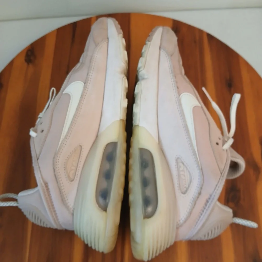 Nike Air Max 2090 Womens 8 Pink Barely Rose Running Shoes Sneakers DA8702-600